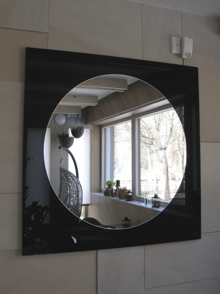 Z16 - zrkadlo na sklenenom podklade